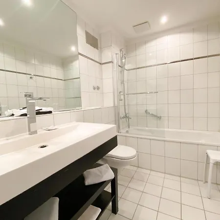 Hotel Strandhotel Miramar 4*