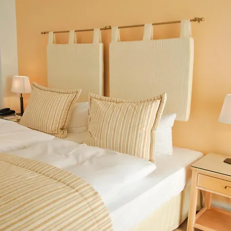 Strandhotel Miramar מלון טימנדורפר שטרנד