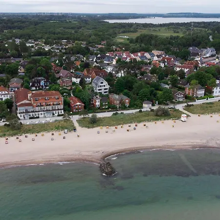 Strandhotel Miramar Otel