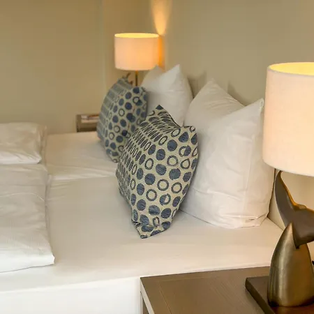 Strandhotel Miramar Hotel 4*