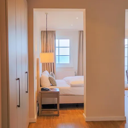 Strandhotel Miramar Hotel 4*
