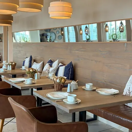 Strandhotel Miramar 4*