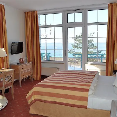 Strandhotel Miramar 티멘도르프스트랜드