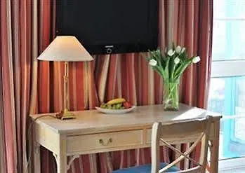 Strandhotel Miramar Otel 4*